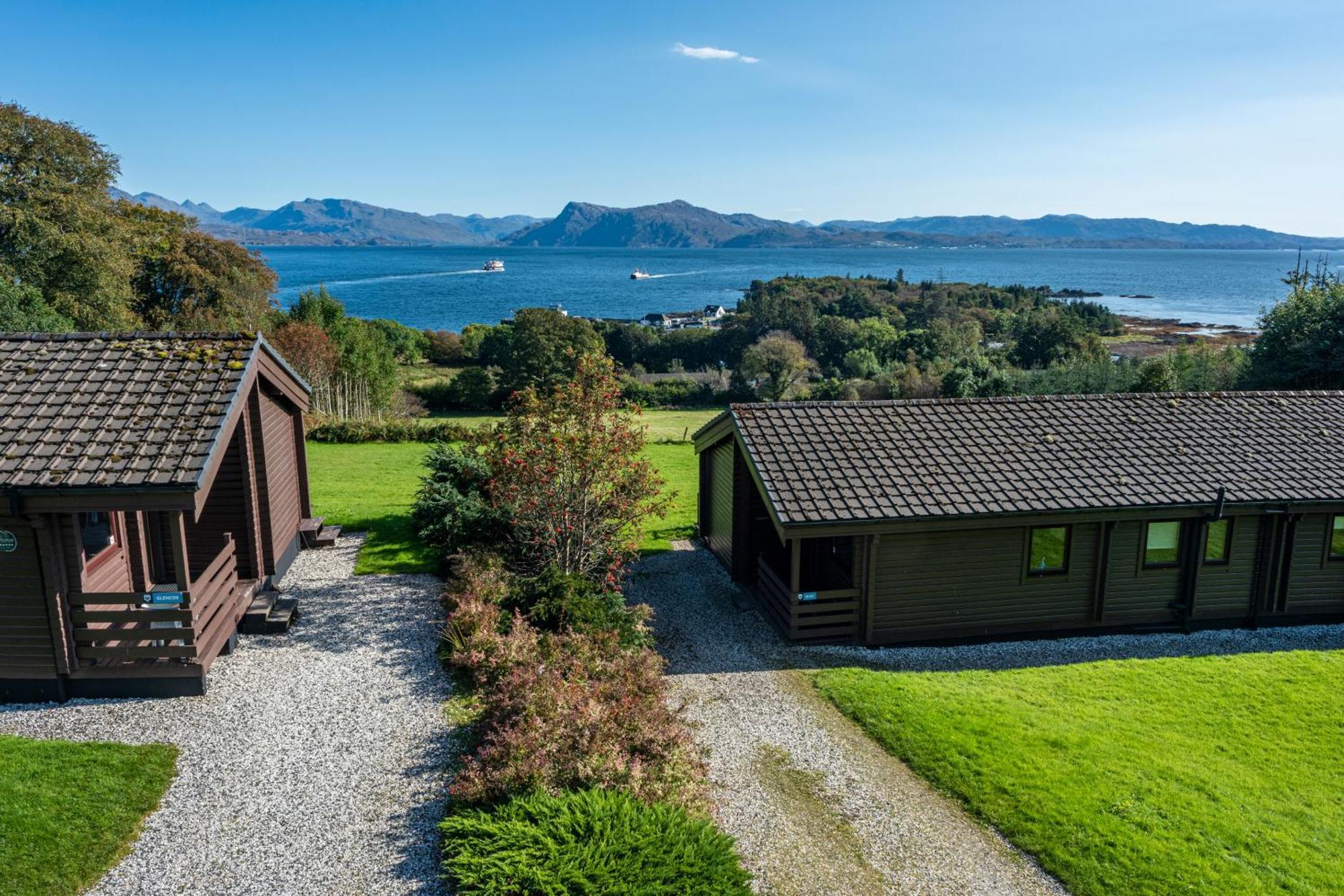 Armadale Castle Cabins Ardvasar  Eksteriør billede