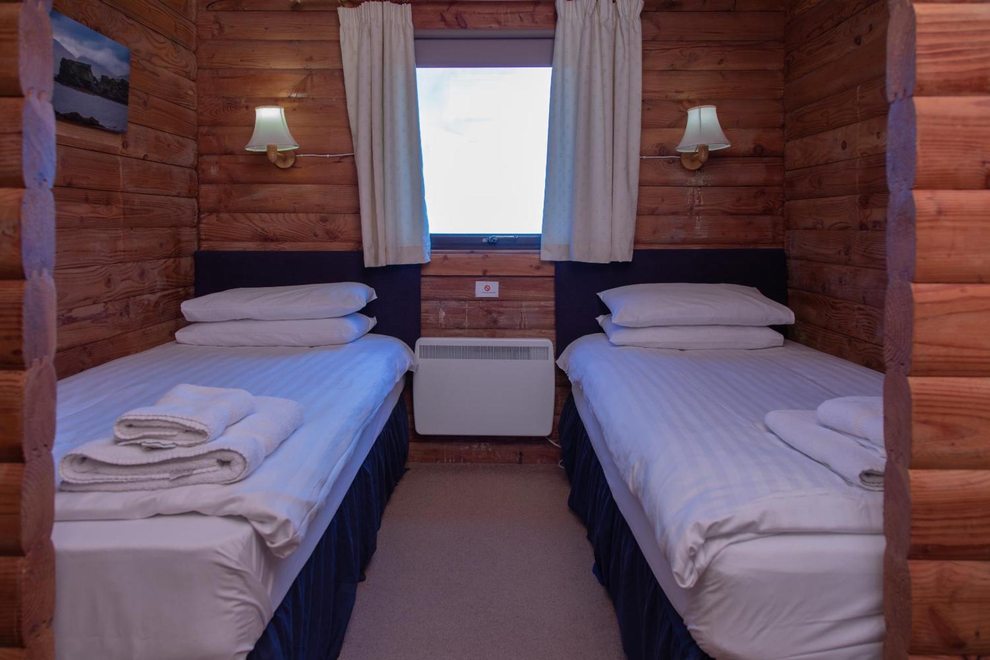 Armadale Castle Cabins Ardvasar  Eksteriør billede